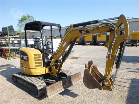 cat 302.7d cr specs